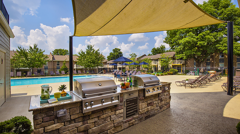 Outdoor Chef's Kitchen